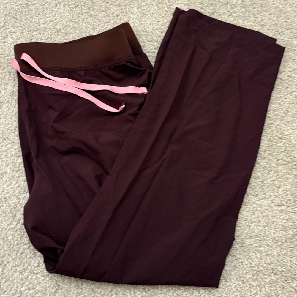 Figs livingston brown pants scrubs
NWOT